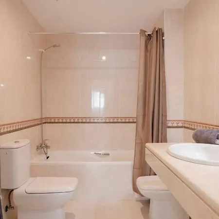 037 Bright & Welcoming Getaway At The Heart Of Spanish Golf 公寓