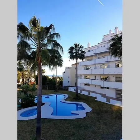 037 Bright & Welcoming Getaway At The Heart Of Spanish Golf 米哈斯